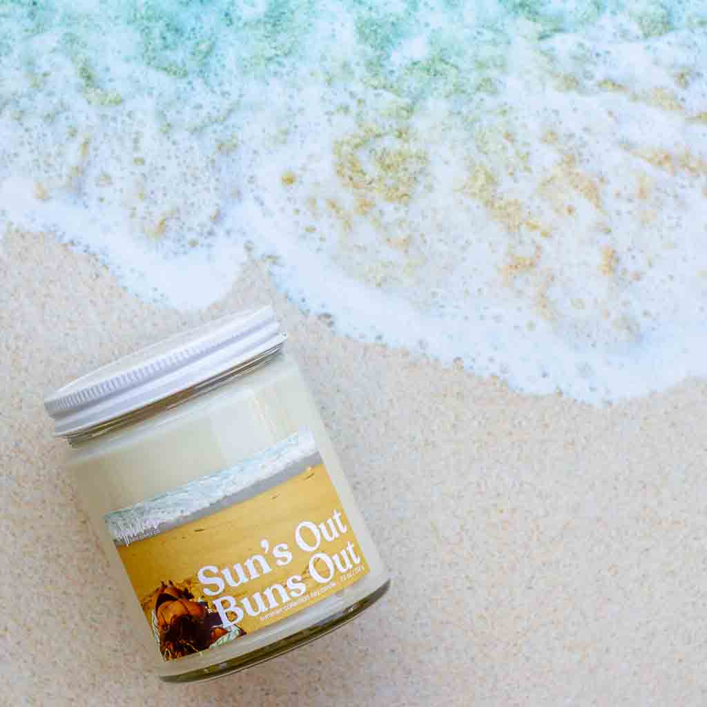 Sun's Out Buns Out - 7.5 oz Soy Candle (Beach Babe)